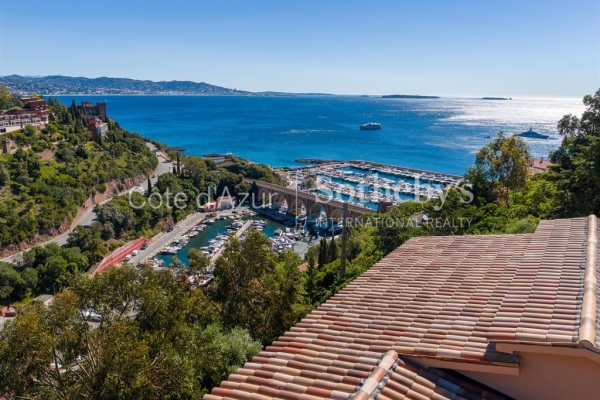 Luxury House for sale in Théoule-sur-Mer, 1 470 000 €, Photo 1