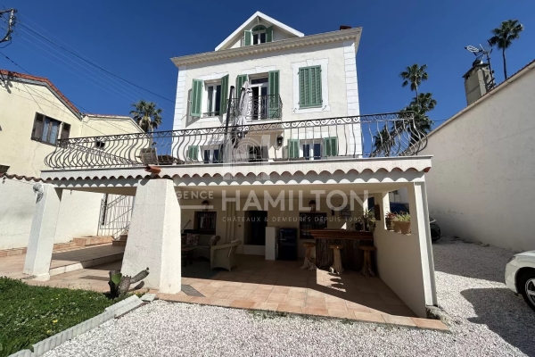 Maison de luxe à vendre à Le Golfe Juan, 809 000 €, Photo 1