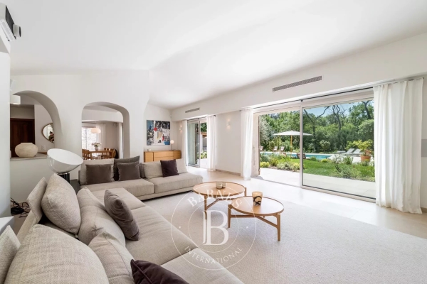 Maison de luxe à vendre à Roquefort-les-Pins, 2 650 000 €, Photo 6