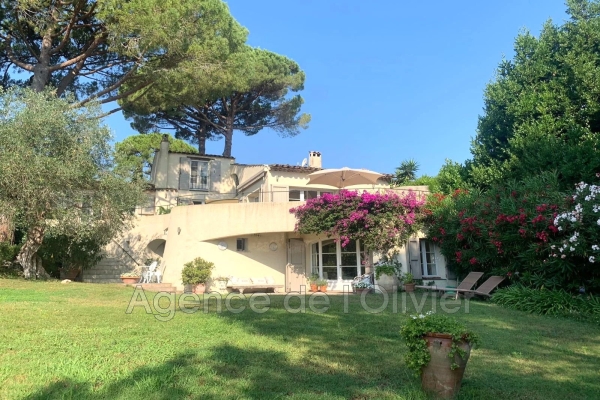 Maison de luxe à vendre à Valbonne, 1 740 000 €, Photo 1