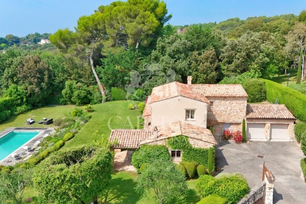 Maison de luxe à vendre à Saint-Paul-de-Vence, 2 490 000 €, Photo 2