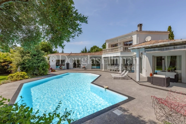 Maison de luxe à vendre à Saint-Aubin-de-Médoc, 1 100 000 €, Photo 3
