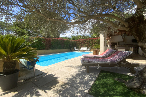 Maison de luxe à vendre à Uzès, 745 000 €, Photo 1
