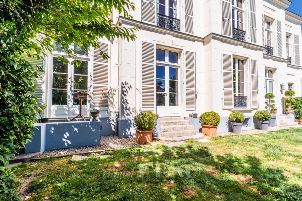 Maison de luxe à vendre à Montfort-l'Amaury, 1 386 000 €, Photo 1
