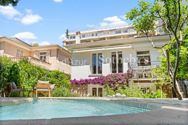 Luxury House for sale in Cannes, 1 390 000 €
