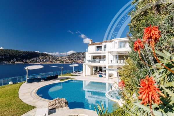 Maison de luxe à louer à Saint-Jean-Cap-Ferrat, 90 000 €, Photo 1