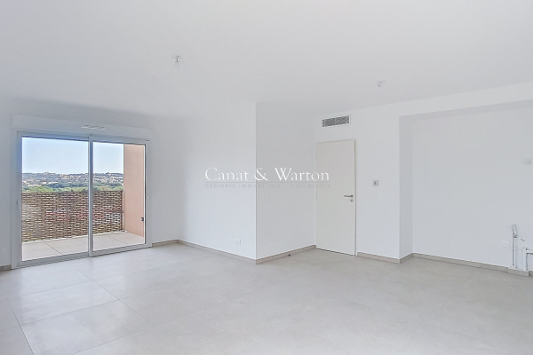 Appartement de luxe à vendre à Fréjus, 589 000 €, Photo 3