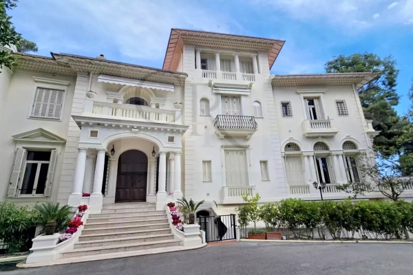 Luxury Apartment for sale in Roquebrune-Cap-Martin, 359 000 €, Photo 1