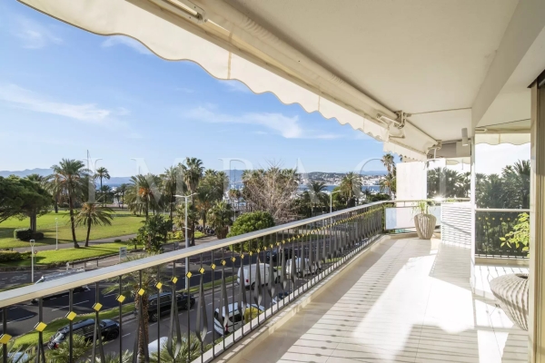 Appartement de luxe à louer à Cannes, 2 300 €, Photo 1