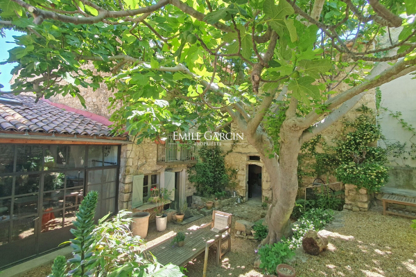 Maison de luxe à vendre à Pernes-les-Fontaines, 600 000 €, Photo 1