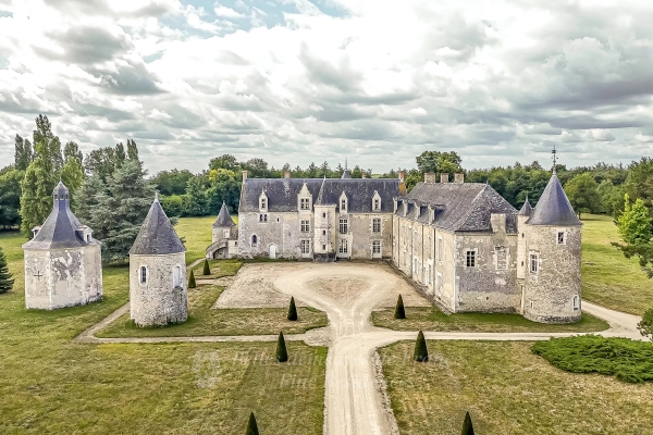 Maison de luxe à vendre à Saumur, 1 490 000 €, Photo 1