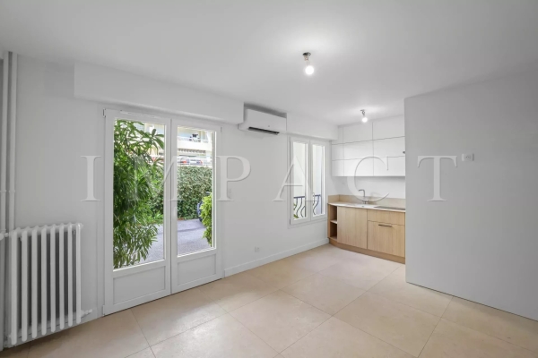 Appartement de luxe à vendre à Cannes, 239 000 €