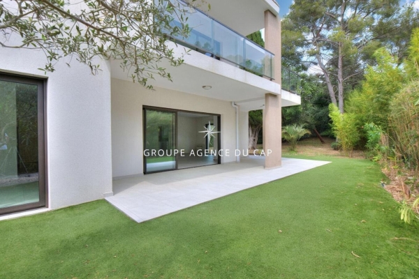 Luxury House for sale in Saint-Raphaël, 960 000 €, Photo 1