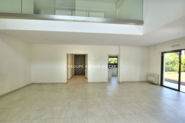 Luxury House for sale in Saint-Raphaël, 960 000 €, Photo 5