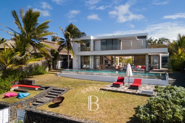 Luxury House for rental in Roches Noires, 9 205 €, Photo 1