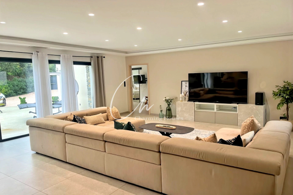 Luxury House for sale in Nîmes, 880 000 €, Photo 5