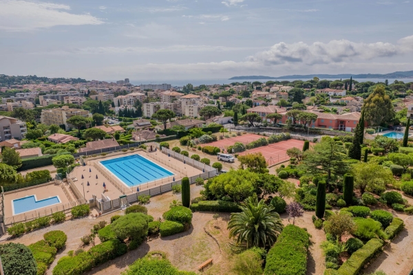 Luxury Apartment for sale in Sainte-Maxime, 265 000 €, Photo 1