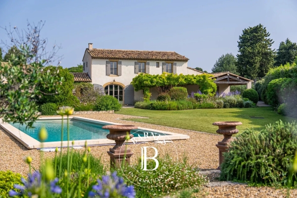 Maison de luxe à vendre à Saint-Rémy-de-Provence, 2 650 000 €, Photo 1
