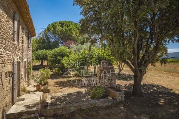 Maison de luxe à vendre à Gordes, 1 300 000 €, Photo 3