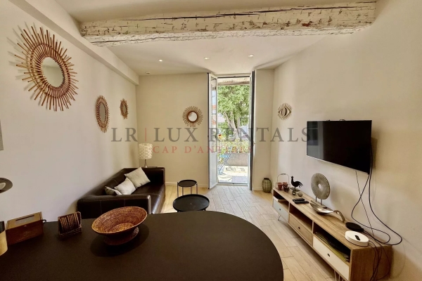 Appartement de luxe à louer à Antibes, 1 200 €, Photo 3