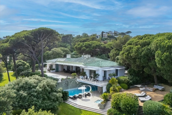 Luxury House for rental in Sainte-Maxime, 70 000 €, Photo 1