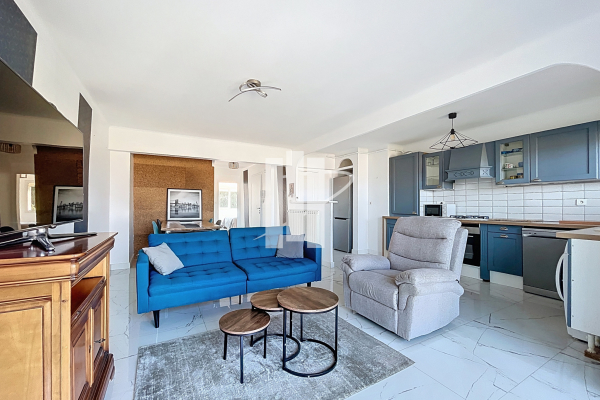 Appartement de luxe à vendre à Saint-Raphaël, 278 500 €, Photo 1