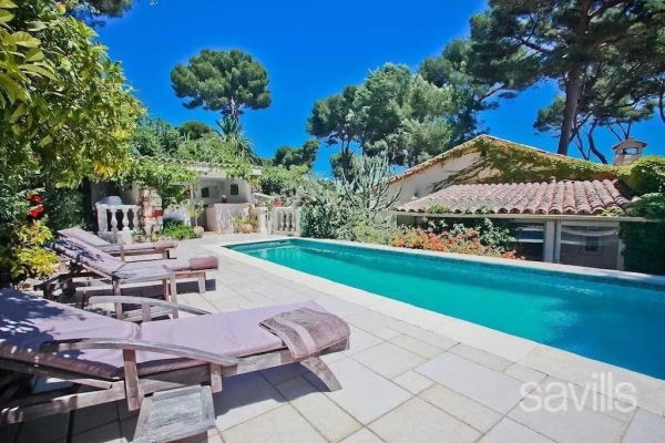 Maison de luxe à louer à Cap d'Antibes, 10 500 €, Photo 1