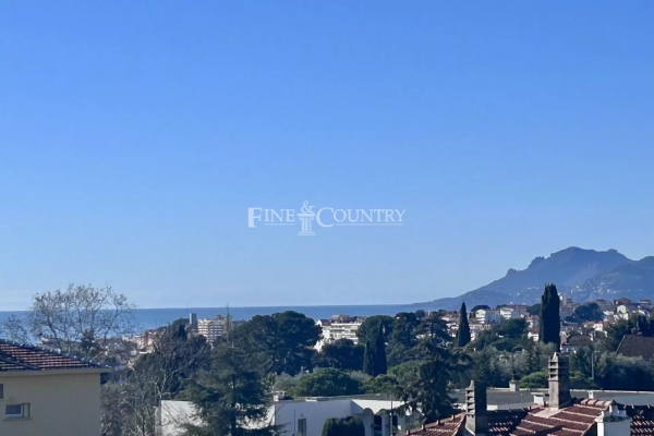 Luxury Apartment for sale in Le Cannet, 640 000 €, Photo 3
