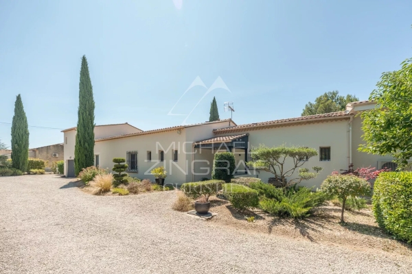 Maison de luxe à vendre à Lauris, 1 200 000 €, Photo 4