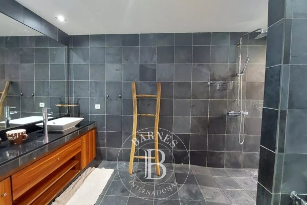 Maison de luxe à vendre à Eclose-Badinières, 30 000 000 €, Photo 4