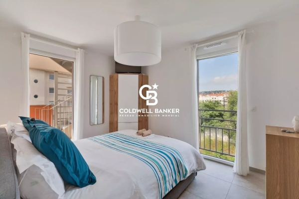 Luxury Apartment for sale in Antibes, 1 300 000 €, Photo 5