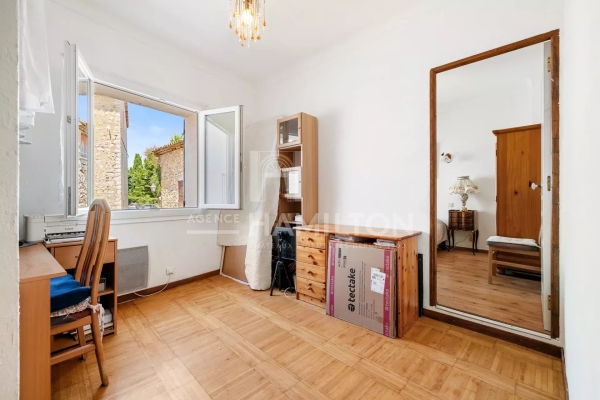 Luxury Apartment for sale in Châteauneuf-Grasse, 235 000 €, Photo 7