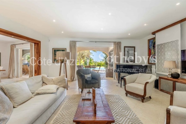 Luxury House for sale in Grimaud, 2 950 000 €, Photo 1