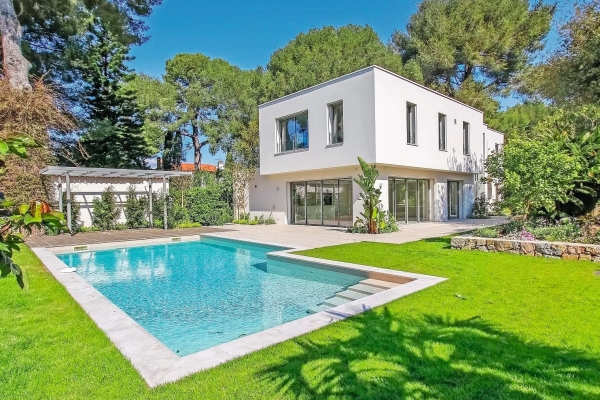 Luxury House for sale in Cap d'Antibes, 4 200 000 €, Photo 1