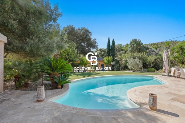 Luxury House for sale in Bormes-les-Mimosas, 1 265 000 €, Photo 1