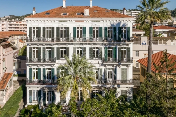 Luxury Apartment for sale in Cannes, 890 000 €, Photo 1