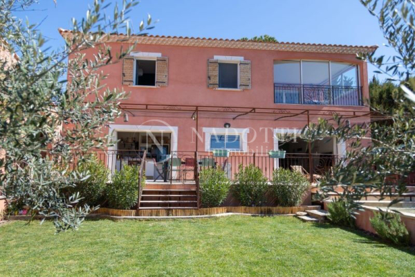 Maison de luxe à vendre à L Isle-sur-La-Sorgue, 850 000 €, Photo 4