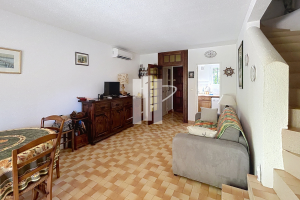 Maison de luxe à vendre à Saint-Raphaël, 440 000 €, Photo 3