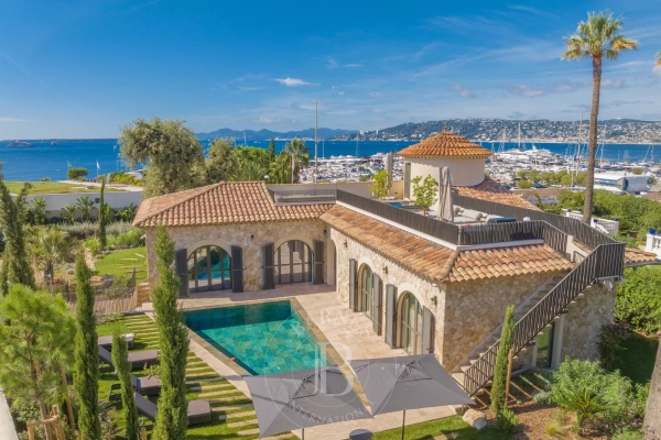 Maison de luxe à louer à Cannes, 24 000 €, Photo 1