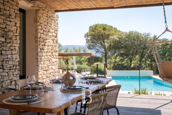 Maison de luxe à vendre à Gordes, 2 390 000 €, Photo 1