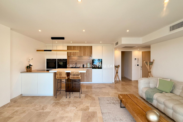 Appartement de luxe à vendre à Sainte-Maxime, 797 000 €, Photo 3