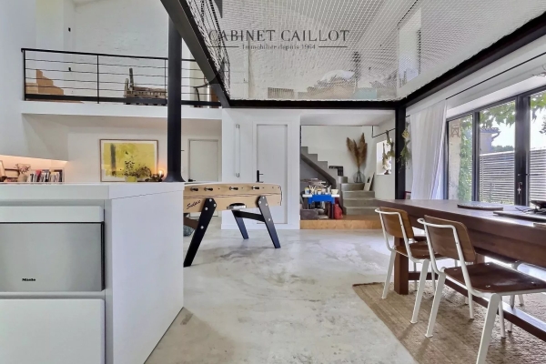 Maison de luxe à vendre à Saint-Sauvant, 420 000 €, Photo 1