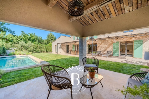 Maison de luxe à vendre à Saint-Rémy-de-Provence, 1 560 000 €, Photo 1