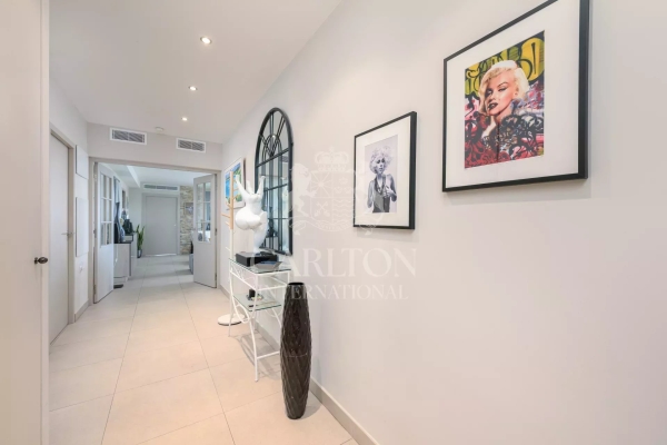 Luxury Apartment for sale in Grasse, 795 000 €, Photo 3