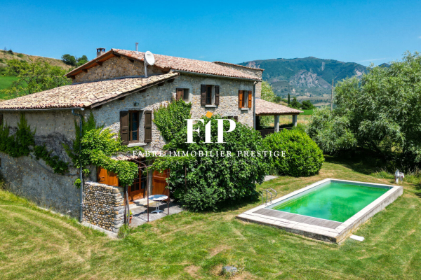 Maison de luxe à vendre à Digne-les-Bains, 1 695 000 €, Photo 1