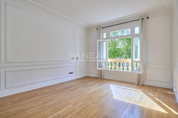 Luxury Apartment for sale in Paris 7ème, 2 680 000 €, Photo 4