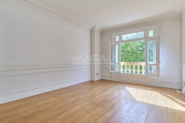 Luxury Apartment for sale in Paris 7ème, 2 680 000 €, Photo 7