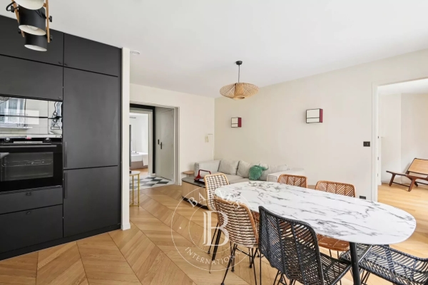 Appartement de luxe à vendre à Paris 7ème, 990 000 €, Photo 2