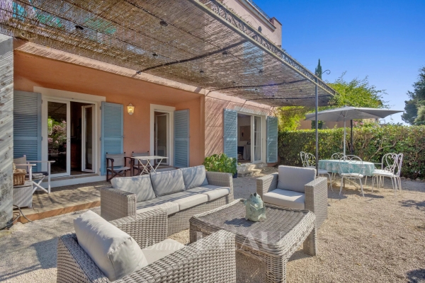 Luxury Apartment for sale in Gassin, 645 000 €, Photo 3