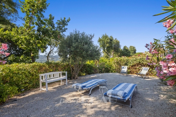 Luxury Apartment for sale in Gassin, 645 000 €, Photo 5